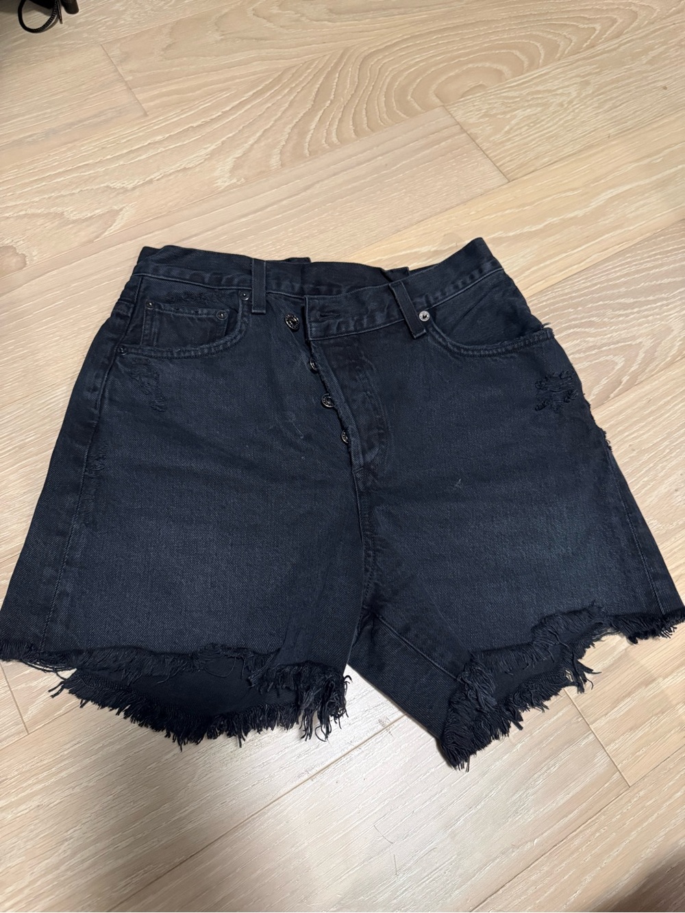 Agolde cross cross denim shorts